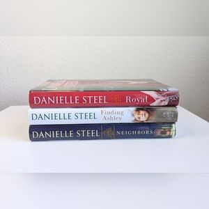 Lot of Danielle Steel Books